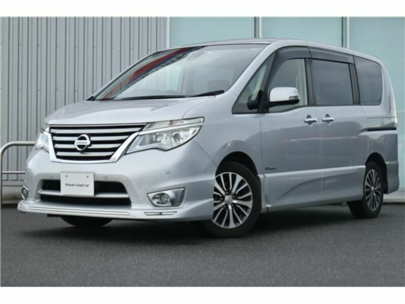 NISSAN　SERENA