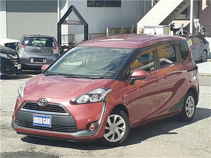 TOYOTA　SIENTA