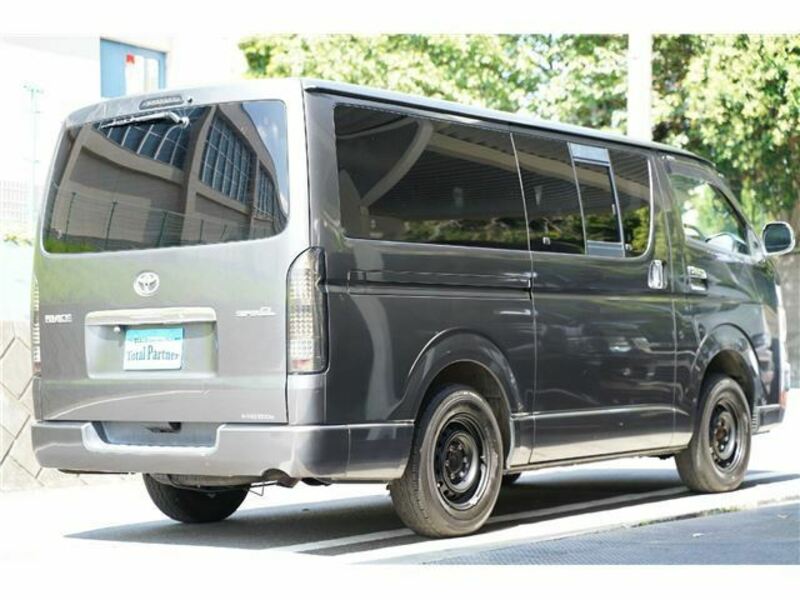 HIACE VAN-26