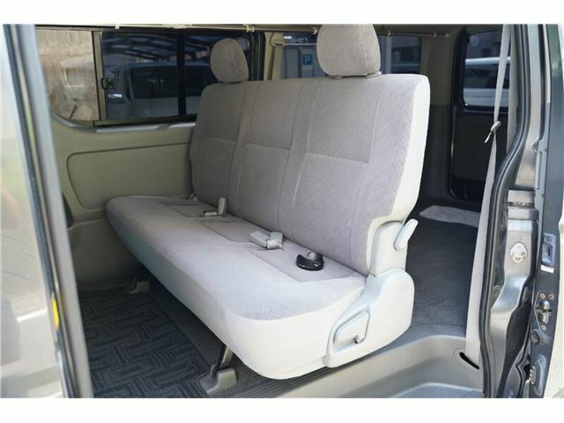 HIACE VAN-40