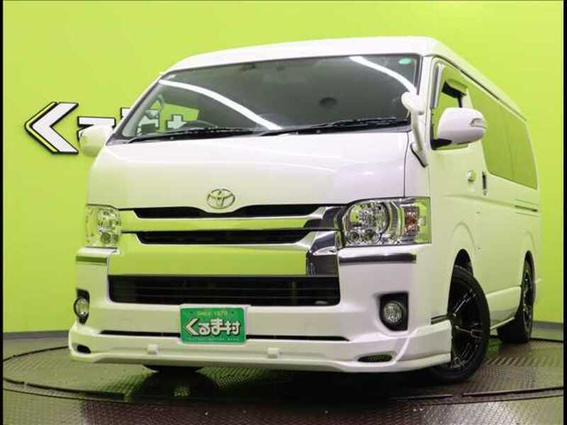 TOYOTA　HIACE VAN