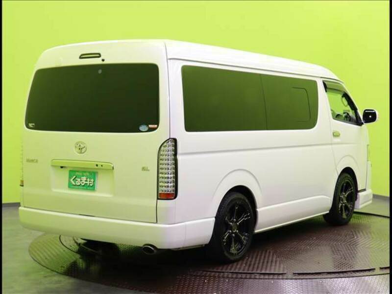 HIACE VAN-1