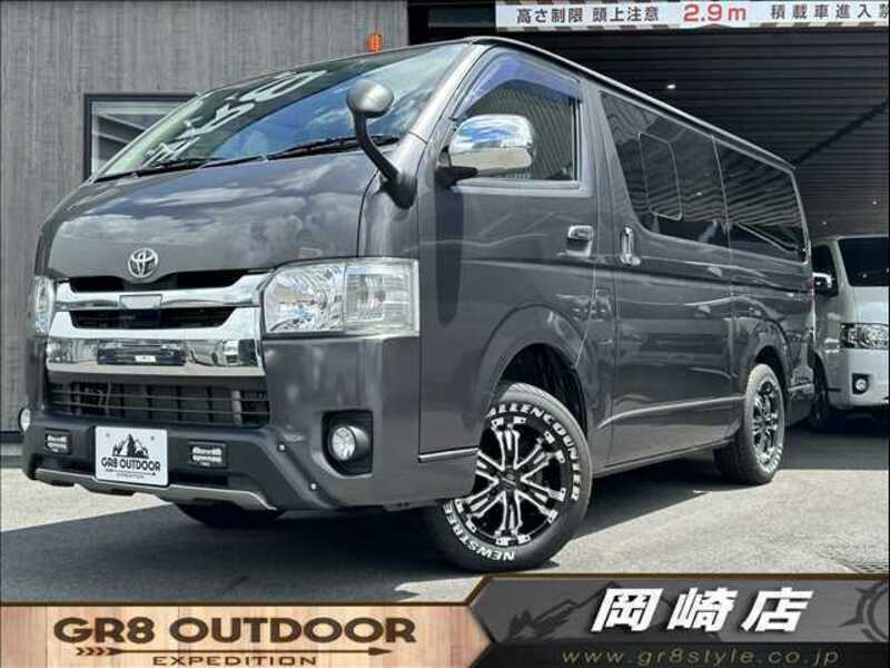 TOYOTA　HIACE VAN