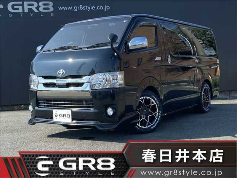 TOYOTA　HIACE VAN