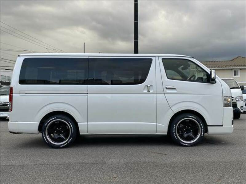 HIACE VAN-12