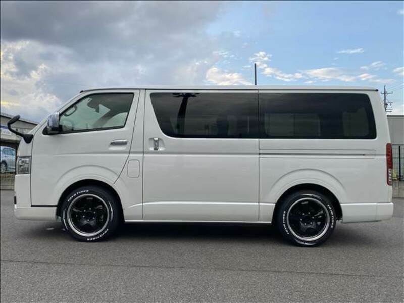 HIACE VAN-13