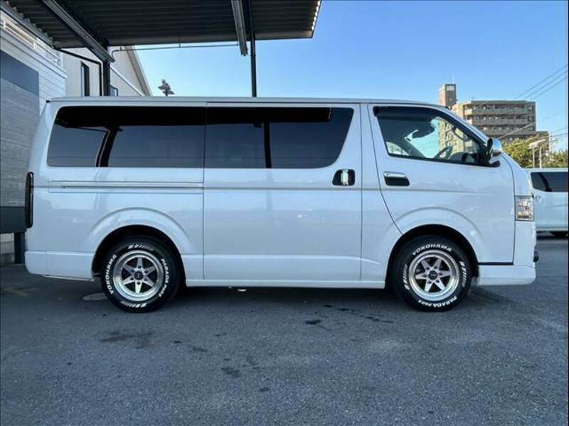 HIACE VAN-12