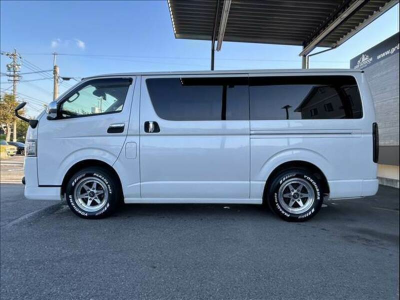 HIACE VAN-13