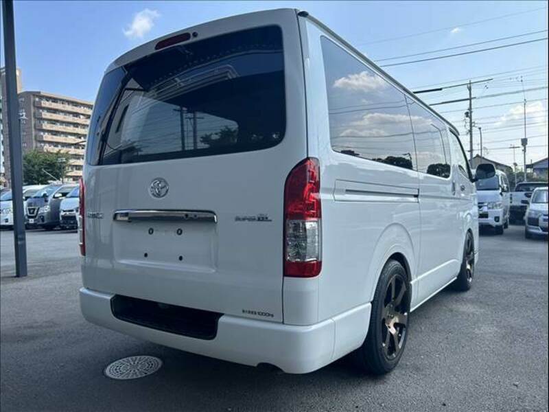 HIACE VAN-14