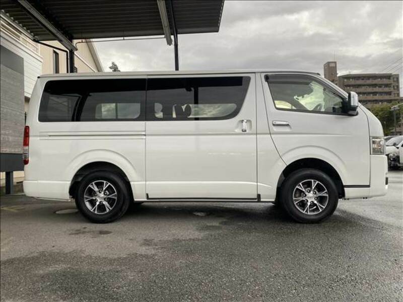 HIACE VAN-12