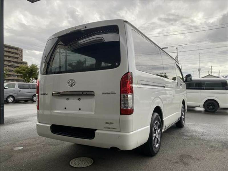 HIACE VAN-14