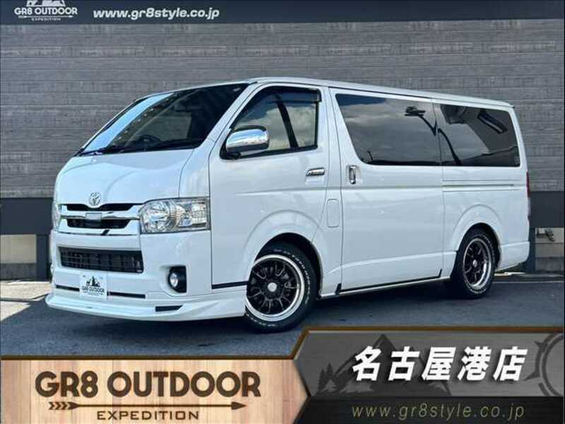 TOYOTA　HIACE VAN