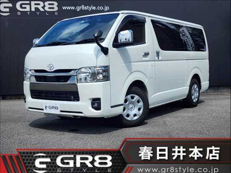 TOYOTA　HIACE VAN