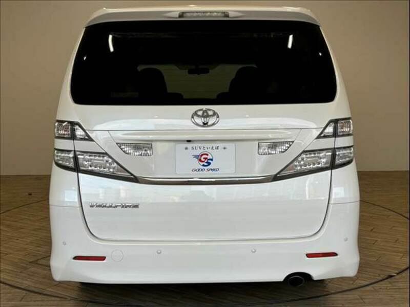 VELLFIRE-12