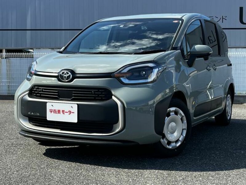 TOYOTA　SIENTA