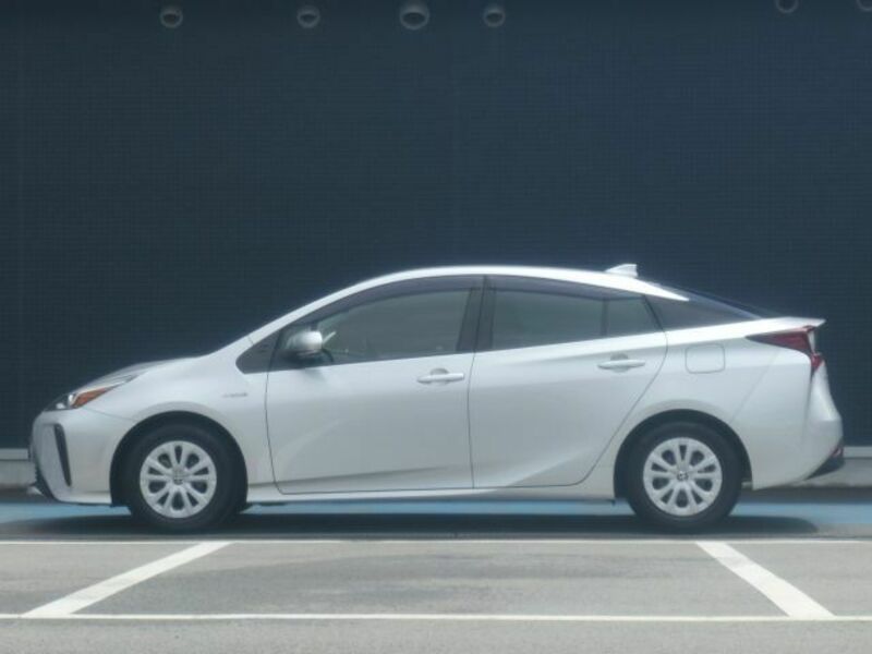 PRIUS-19