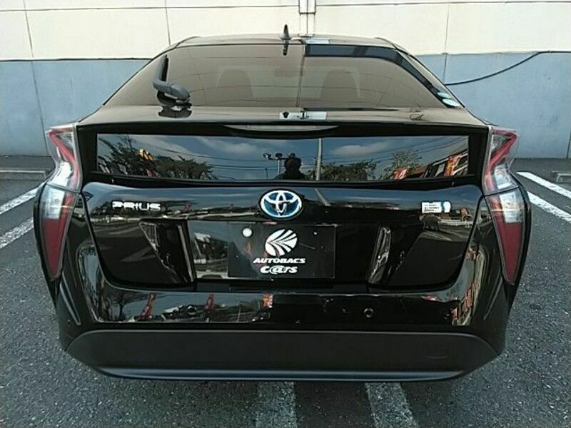 PRIUS-4