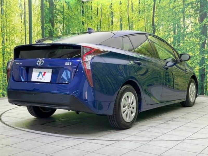 PRIUS-16