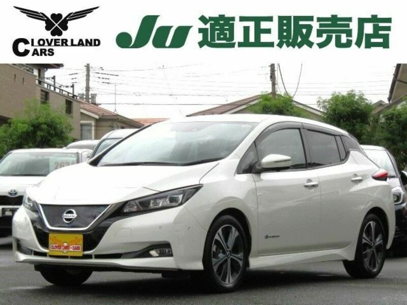 NISSAN　LEAF