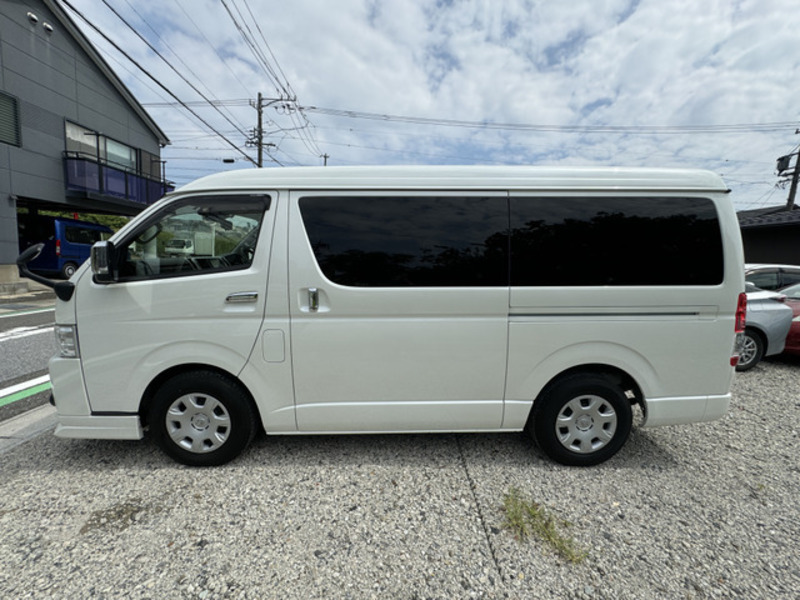 HIACE-7