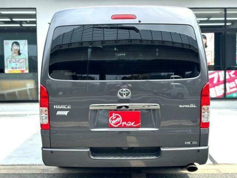 HIACE VAN-9