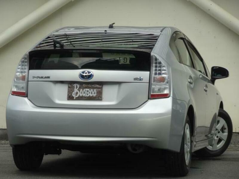 PRIUS-1