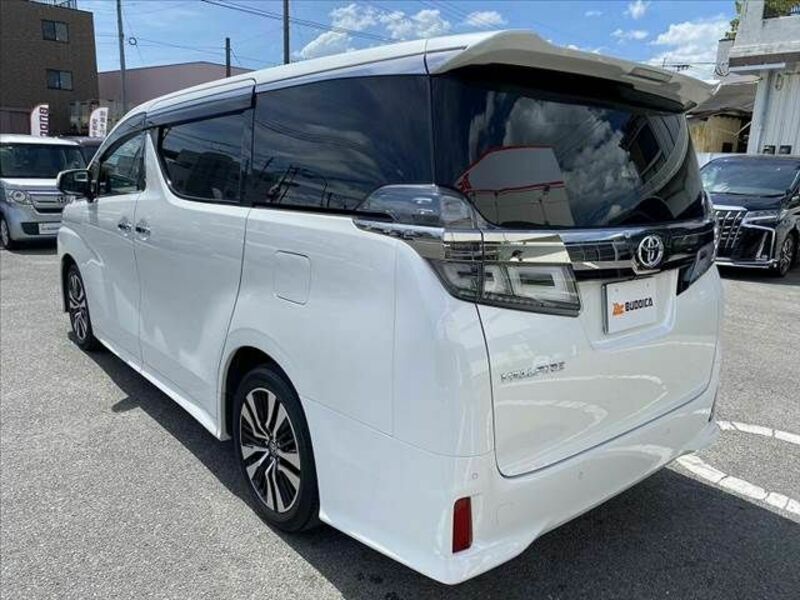 VELLFIRE-14