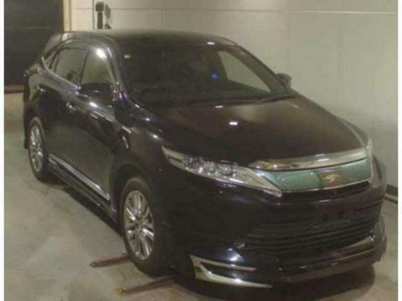 TOYOTA　HARRIER