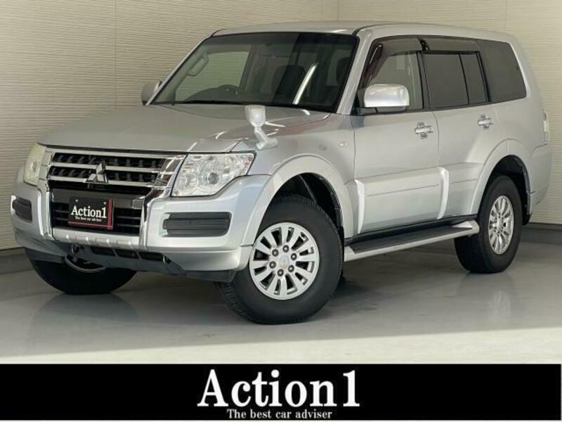 MITSUBISHI PAJERO