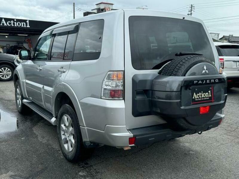 PAJERO-18