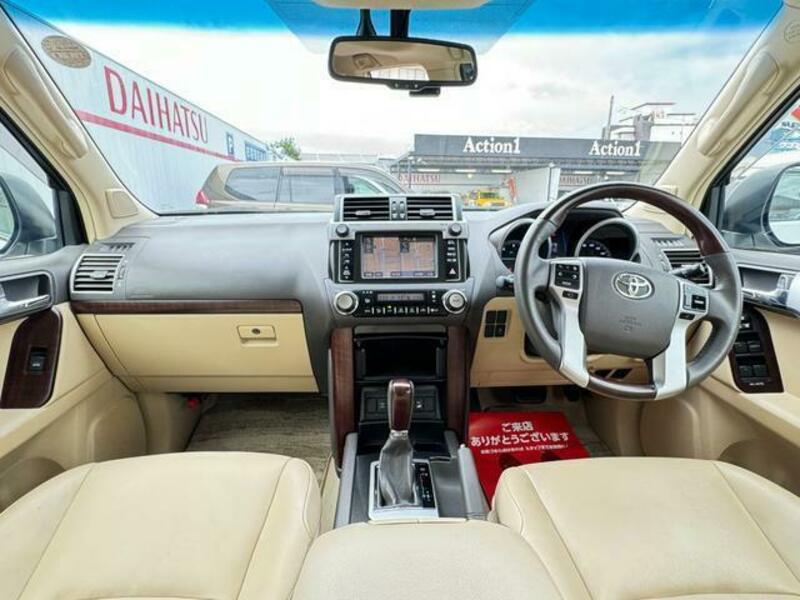 LAND CRUISER PRADO-1