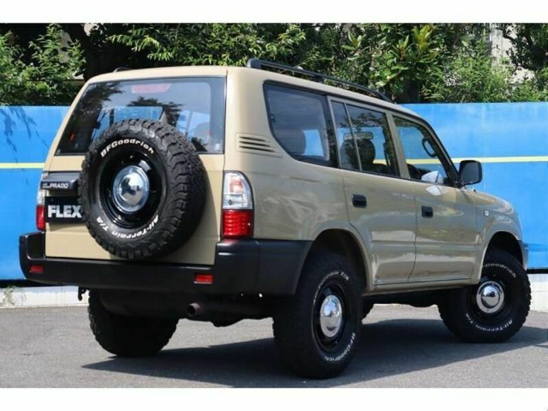 LAND CRUISER PRADO-2