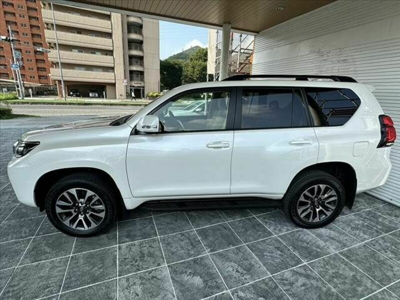 LAND CRUISER PRADO-10