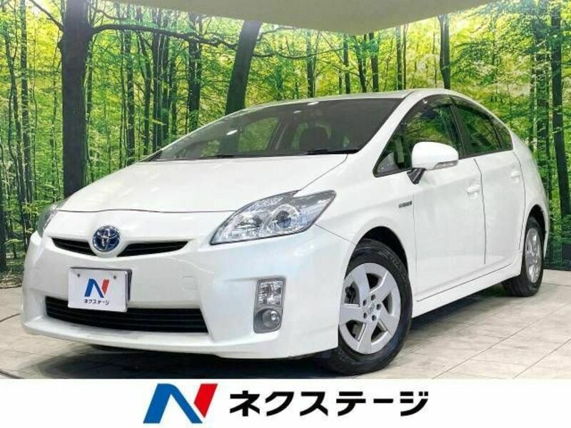 TOYOTA　PRIUS