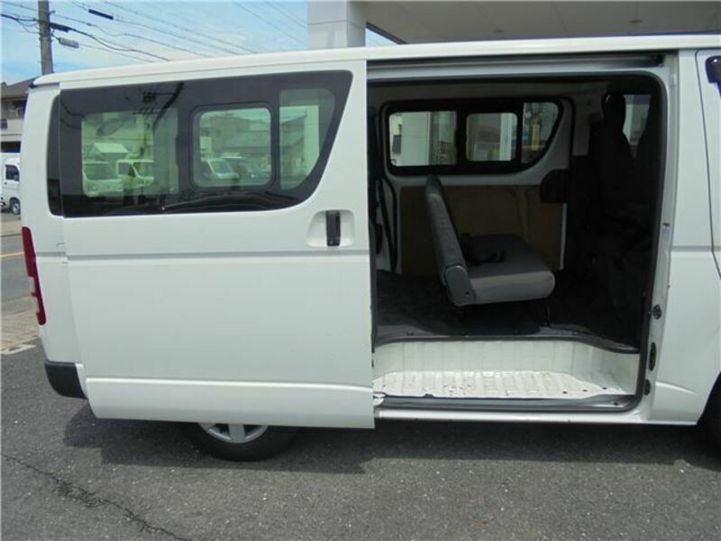 HIACE VAN-12