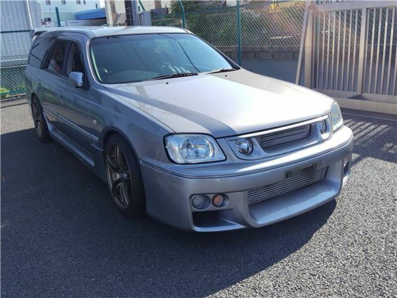 NISSAN　STAGEA