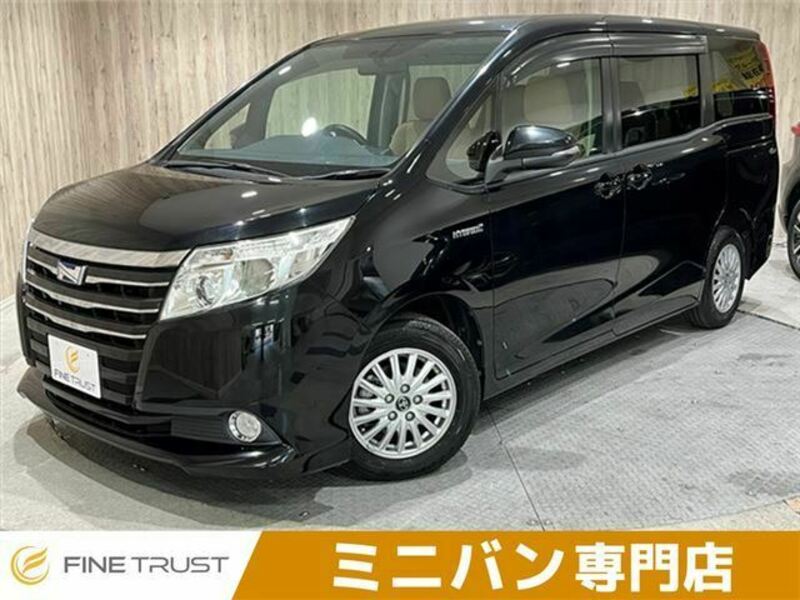 TOYOTA　NOAH