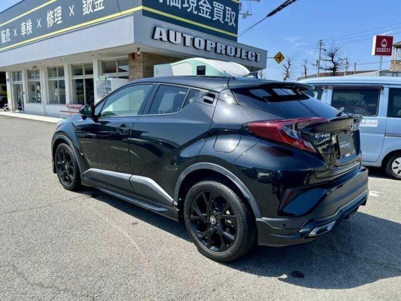 C-HR-7