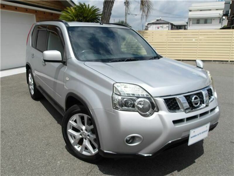 NISSAN　X-TRAIL