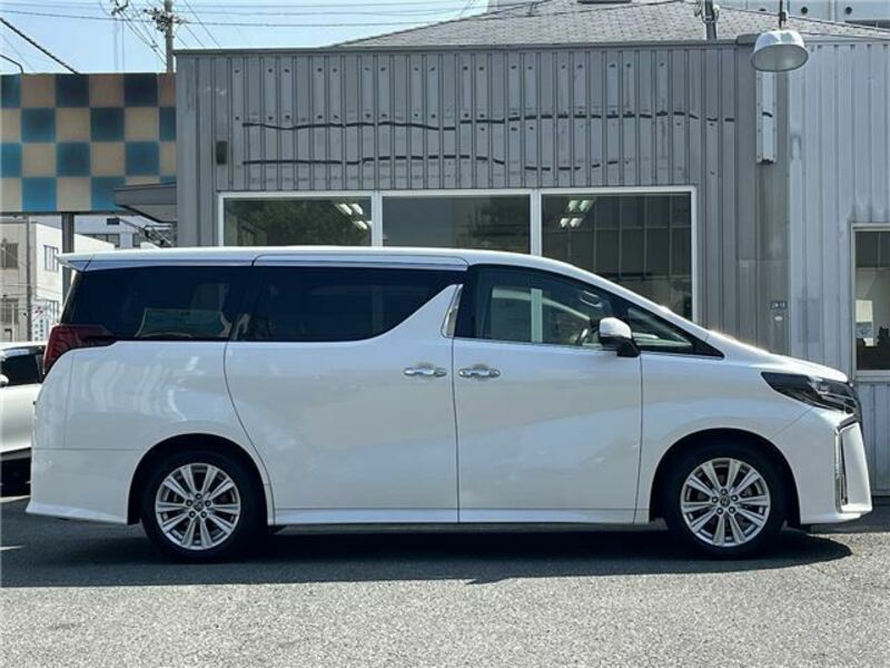 ALPHARD-9