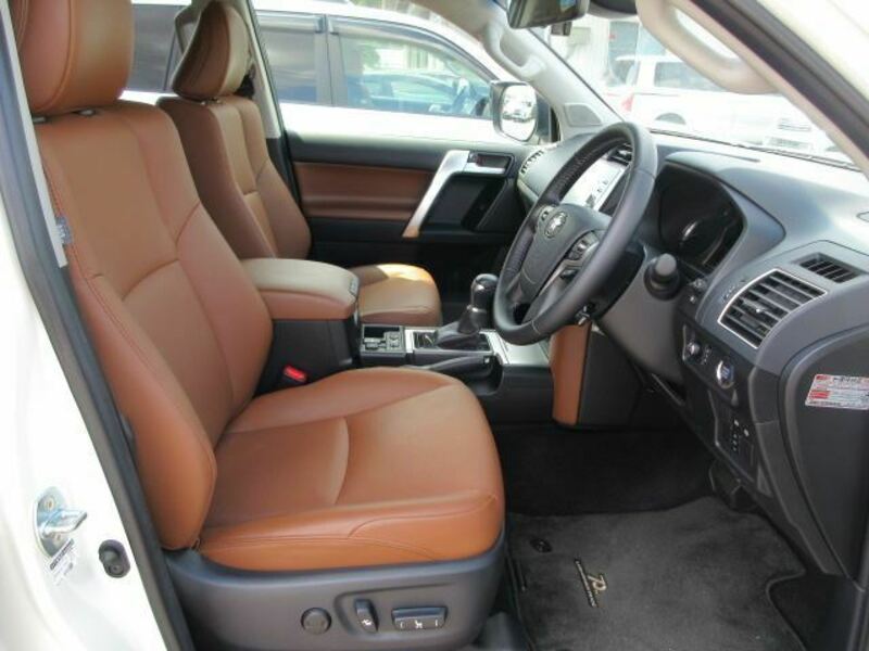 LAND CRUISER PRADO-2