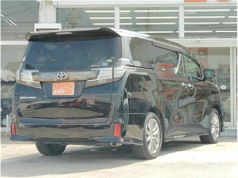 VELLFIRE-1