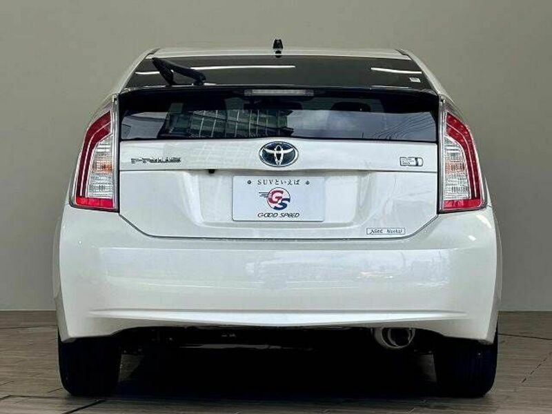 PRIUS-12