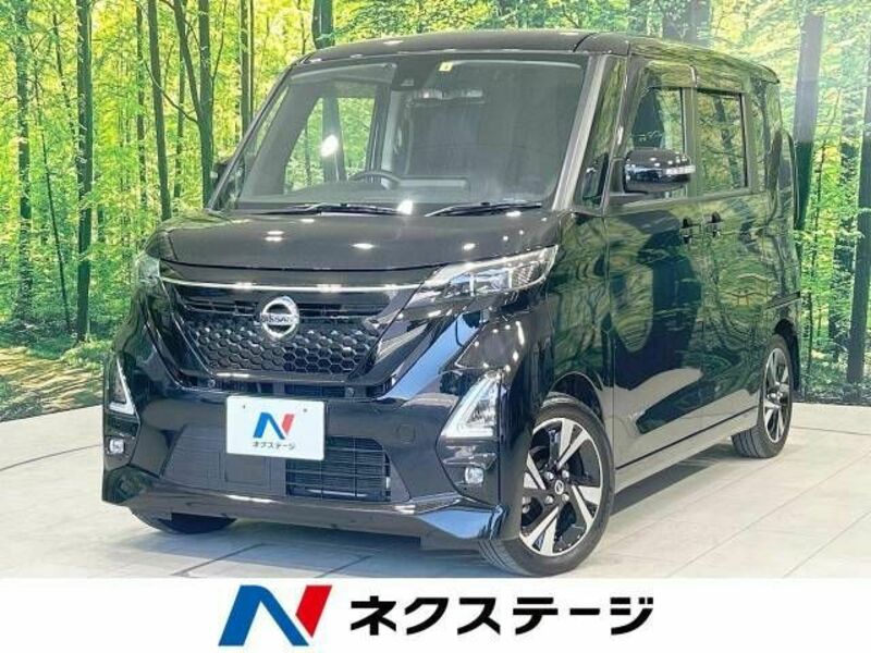 NISSAN　ROOX