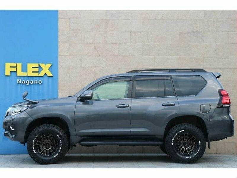 LAND CRUISER PRADO-15