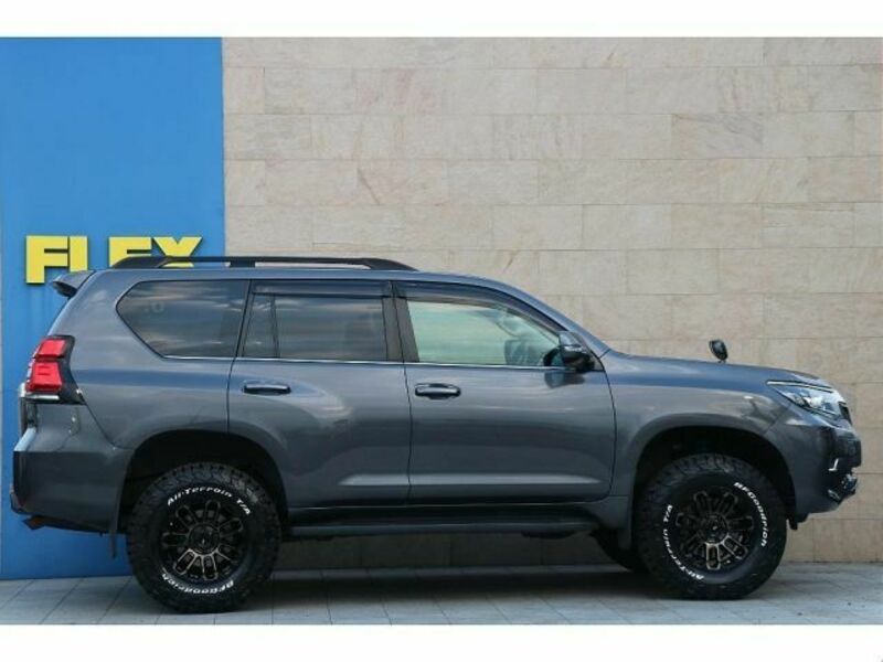 LAND CRUISER PRADO-16