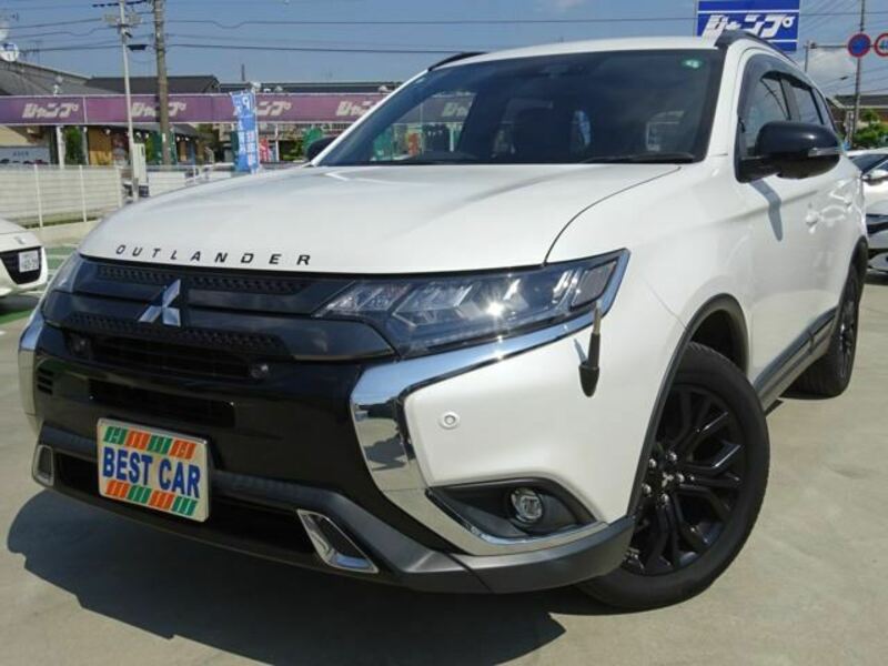 MITSUBISHI　OUTLANDER