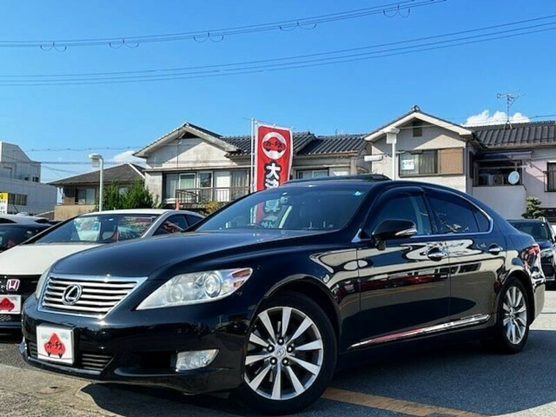 LEXUS　LS