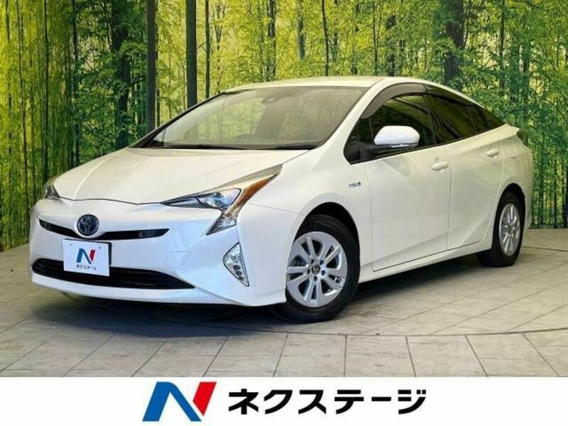 TOYOTA　PRIUS