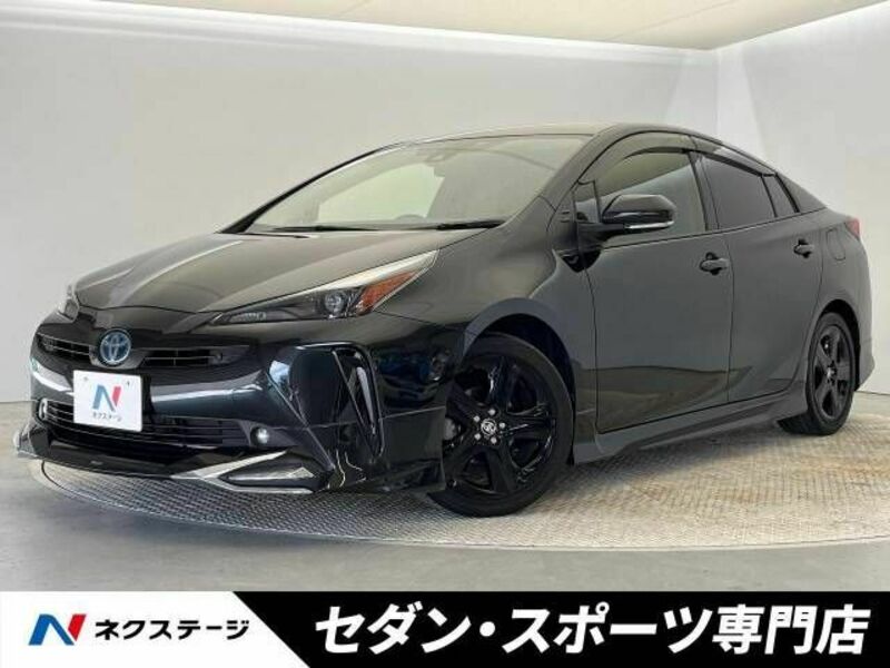 TOYOTA　PRIUS